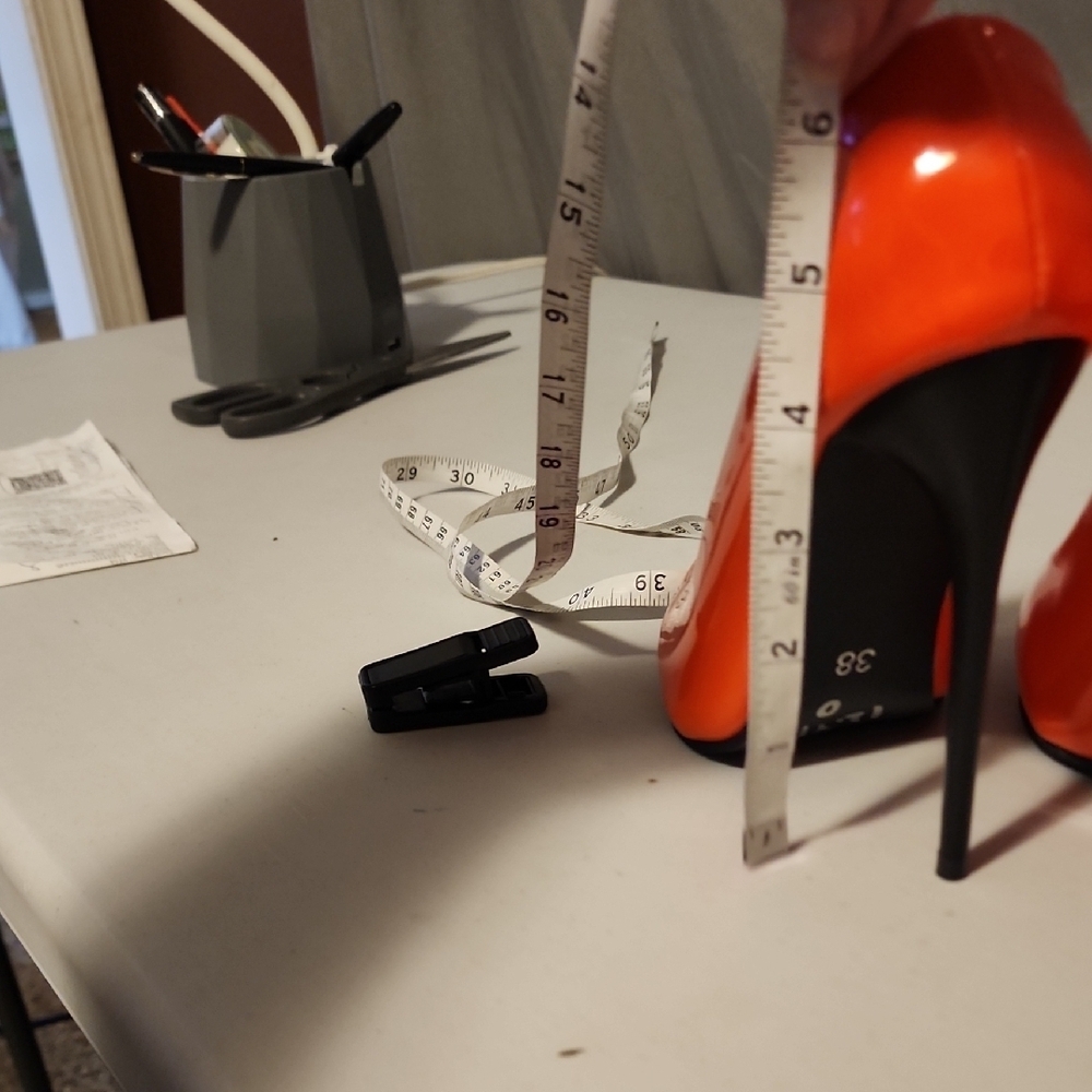Elegant Orange High Heels NWOT - Picture 4 of 9